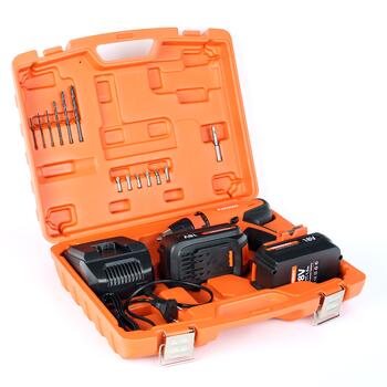 Дрель-шуруповерт аккумуляторная PATRIOT BR 180, две батареи NiCd,18V,1.5 Ah, 39 Нм, большой кейс, за